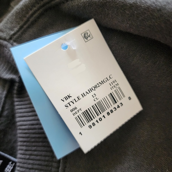 NWT Ouija Board Grey Sweatshirt Spooky Halloween Horror October Fall Festive New - Picture 7 of 7